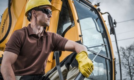 Sprawdź jak zarobić na własnej koparce? – przewodnik po realnych zarobkach operatora koparki